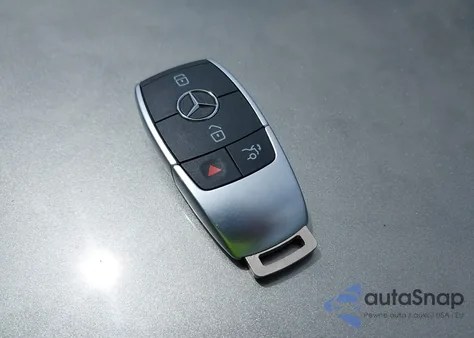 2021 Mercedes-Benz Glb 250 4Matic from USA, damaged, VIN W1N4M4HB2MW124026